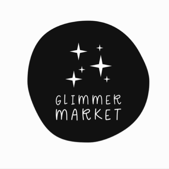 Meet your Posher, Tori - Picture 2 of 2